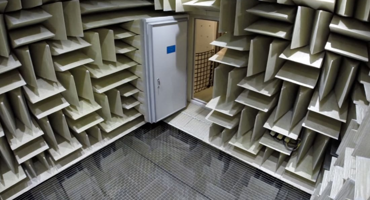 Tisina-sluh-tiha-soba-Microsoft-poslusanje-audiobm-audio-bm-slusni-aparati-svetovanje