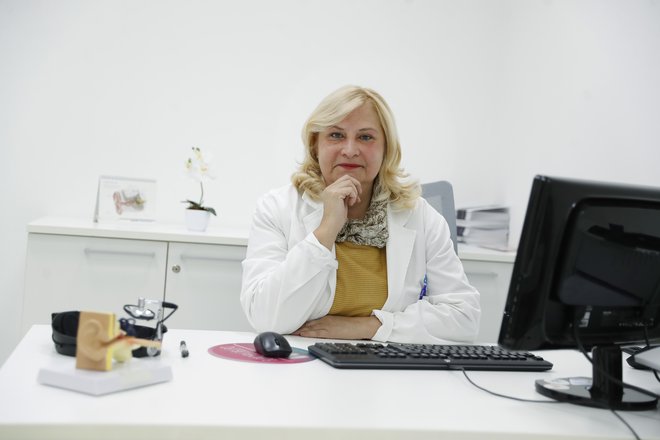 Branka-Geczy-dr-med-specialistka-otorinolaringologije-avdiologinja-in-akupunkturologinja-audio-bm-2